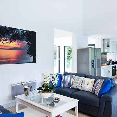 Saint-vincent-sur-jard Sleeps 8 * Saint-Vincent-sur-Jard